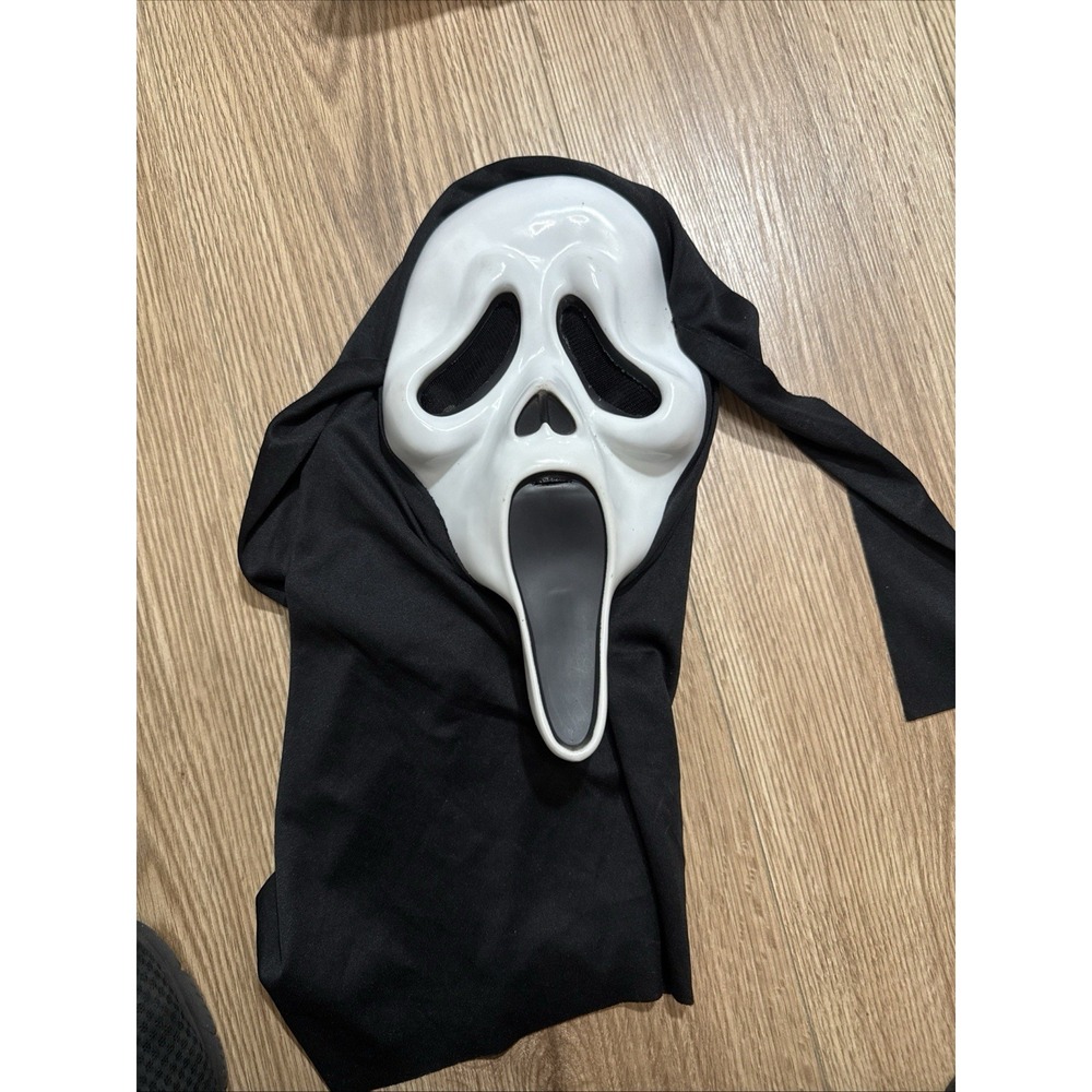 Ghostface Scream Mask # 9206S Halloween Costume Face Mask Cosplay